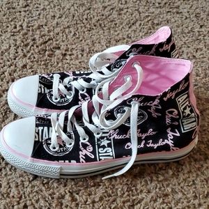 Converse Women size 9/Men 7